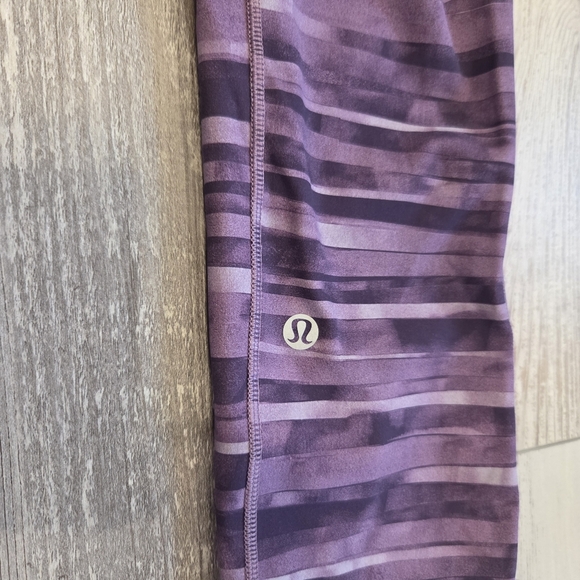Lululemon Athletica Speed Up Crop 21" Shadowed Smoked Mullberry Leggings - Picture 3 of 15